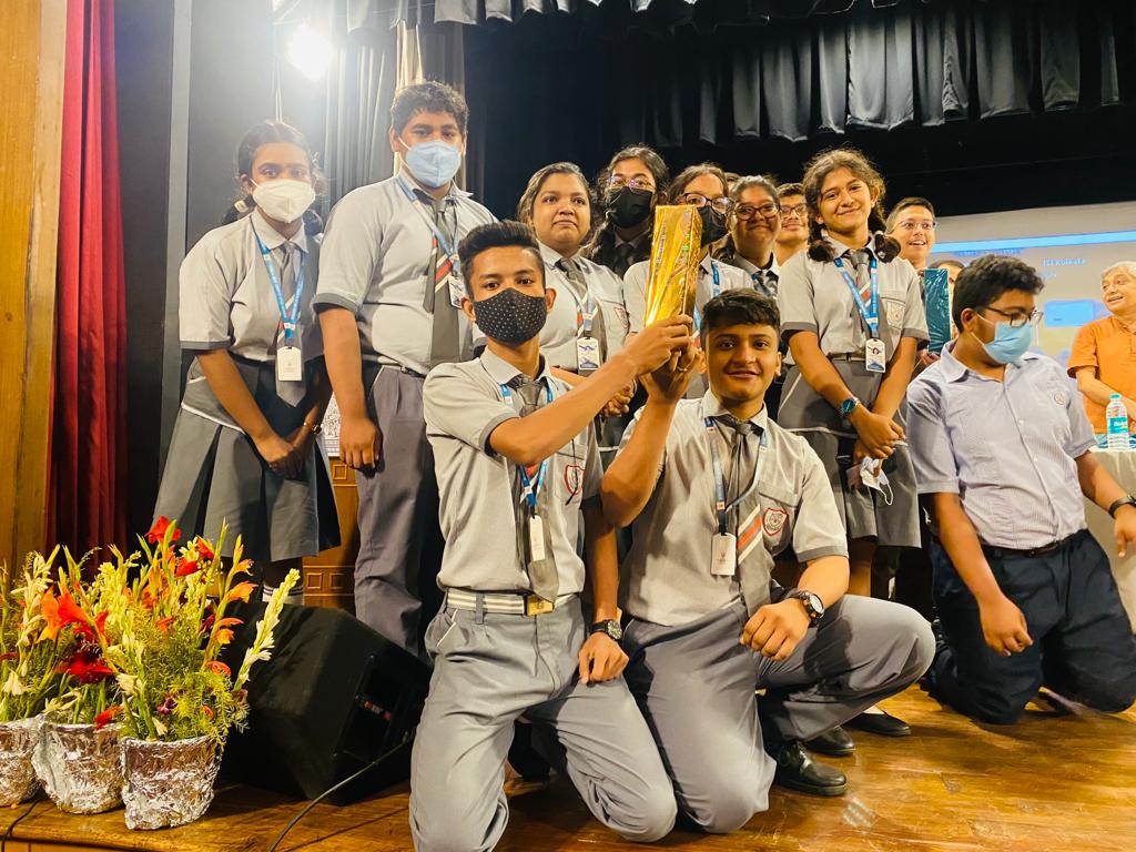 Heartiest Congratulations to our Crowning Jewels !!  It's a proud and elated moment for us as our young impeccable achievers outshine at Indian Statistical Institute. Our students enthusiastically participated in two-days event celebrating "Azadi Ka Amrit Mahotsav "organised by ISI  with the event name "ISI Open Day - Come, Explore, Engage and Enjoy !'  With immense pride we wish to apprise you all that our stalwarts bagged  "Winner" position in Science Model M